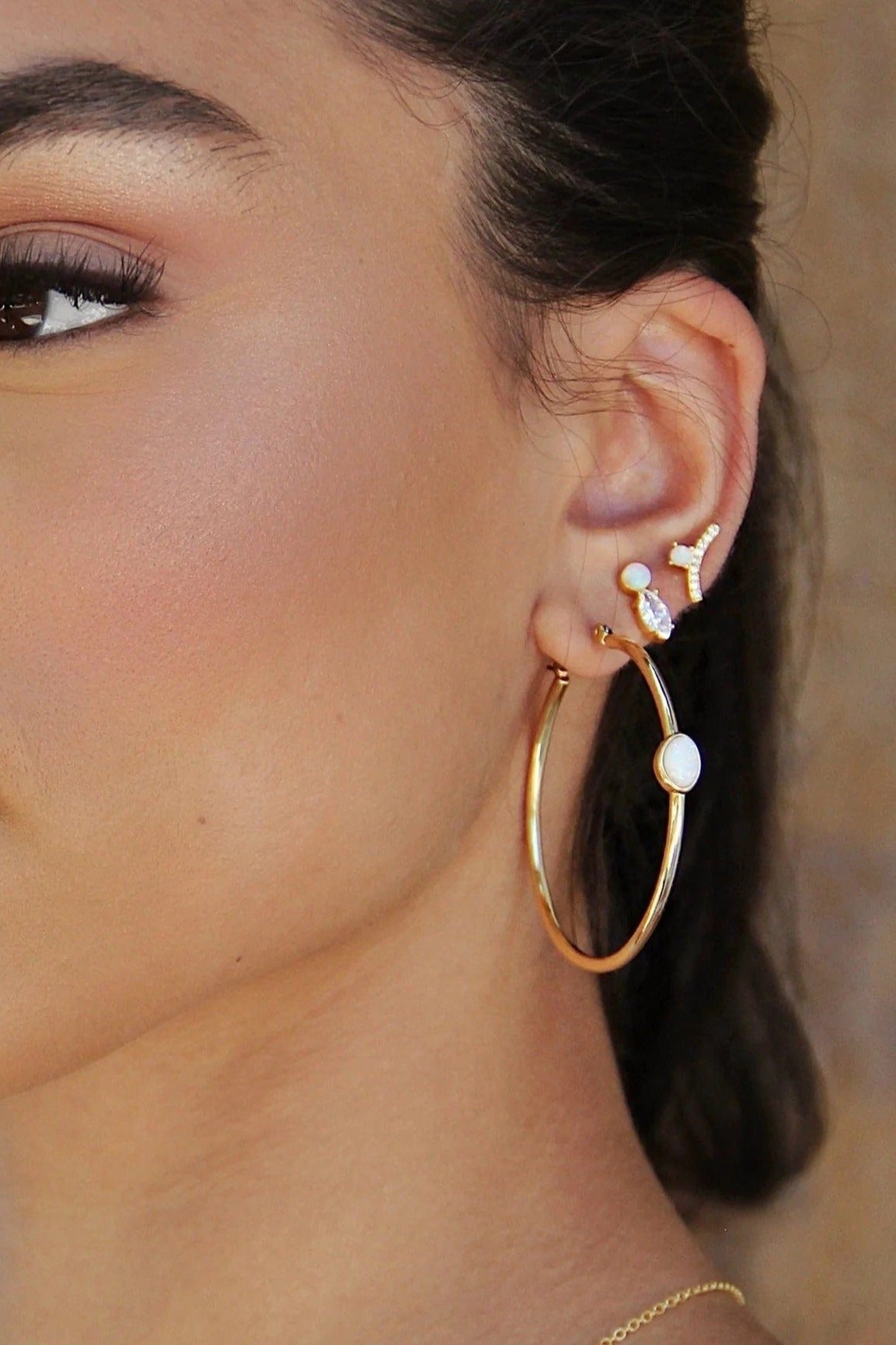 ettika earrings Catch their Eye Opal & Crystal Stud 18k Gold Plated // EARRINGS
