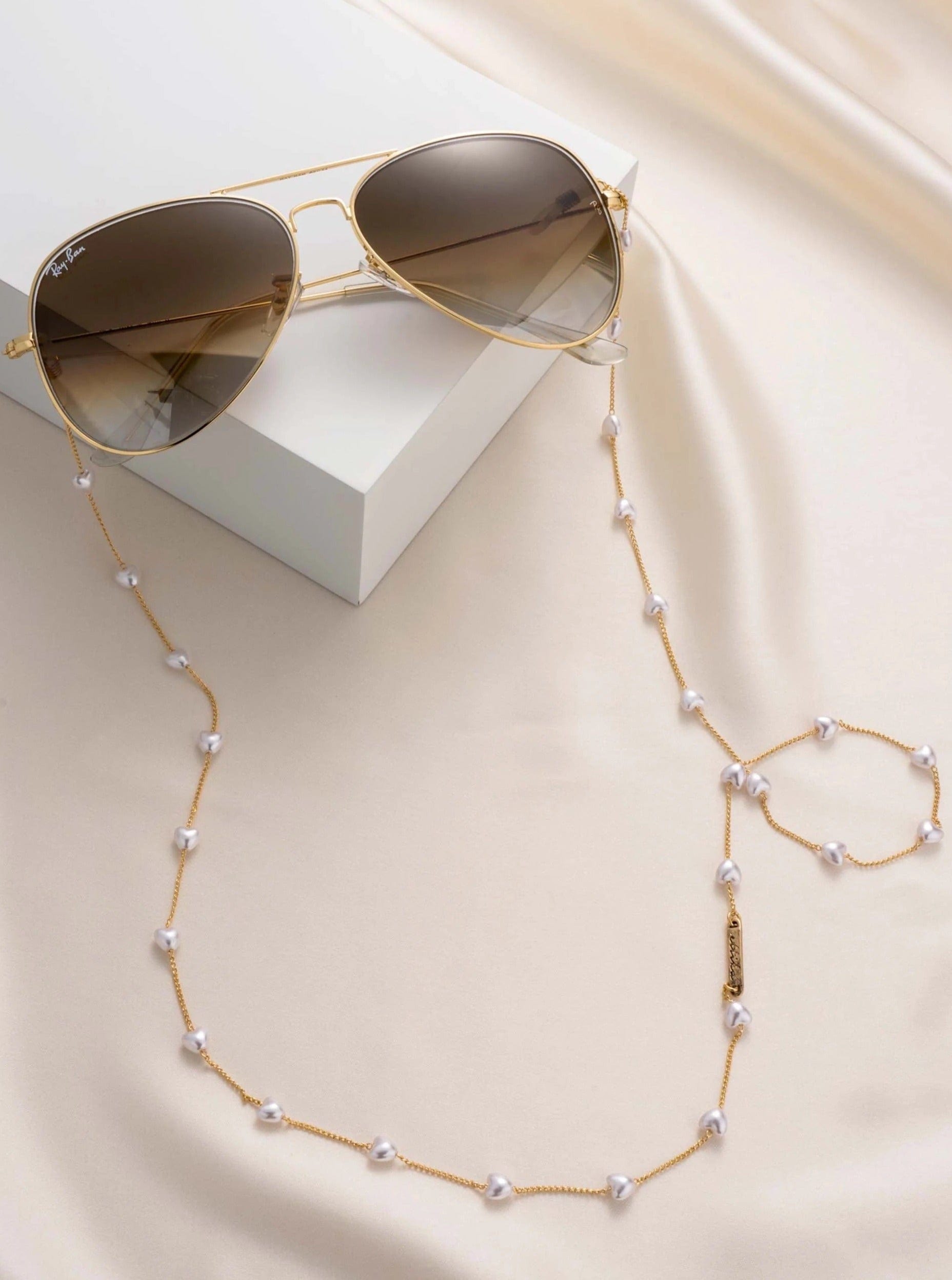 ettika necklace PEARL LOVERS // SUNGLASSES CHAIN