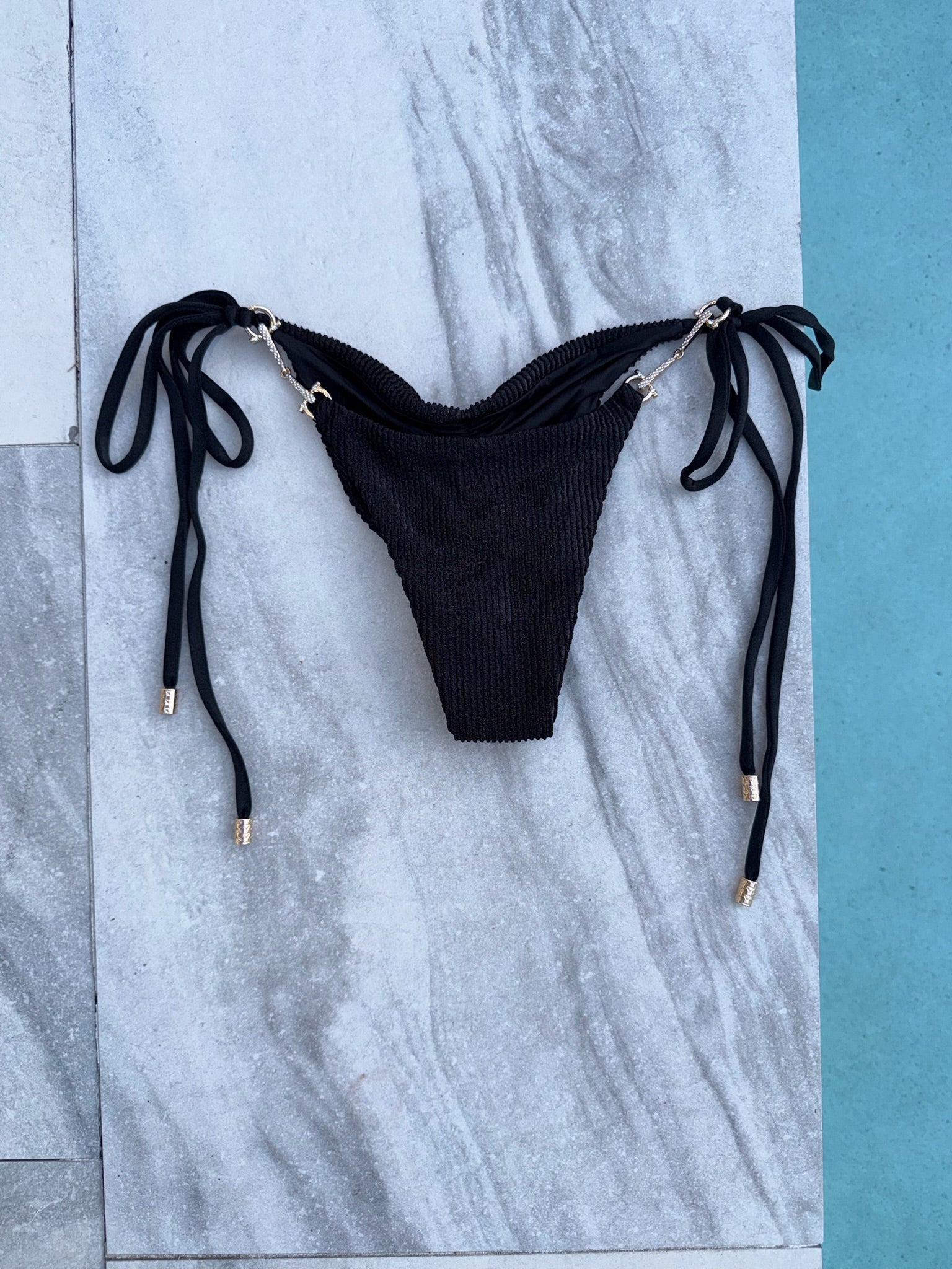 Sample Sale 047