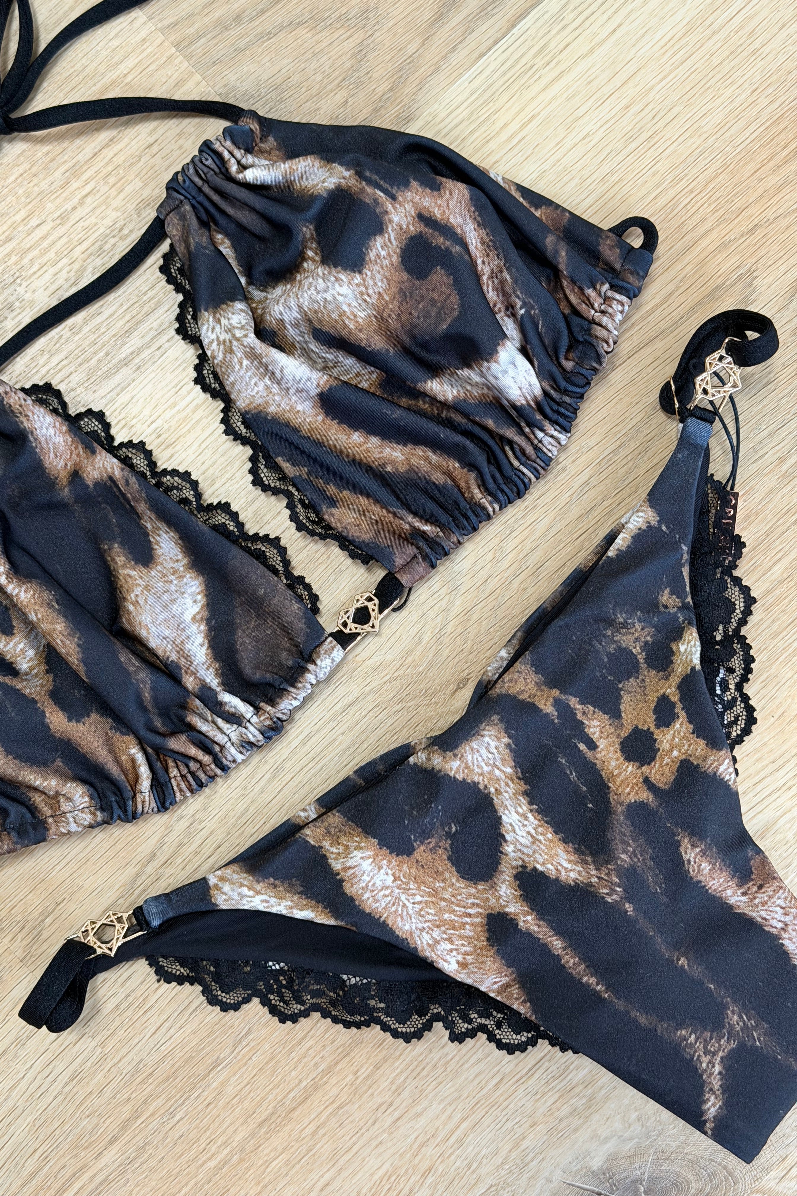 Sample Sale 011 - Bikini Crush Swimwear