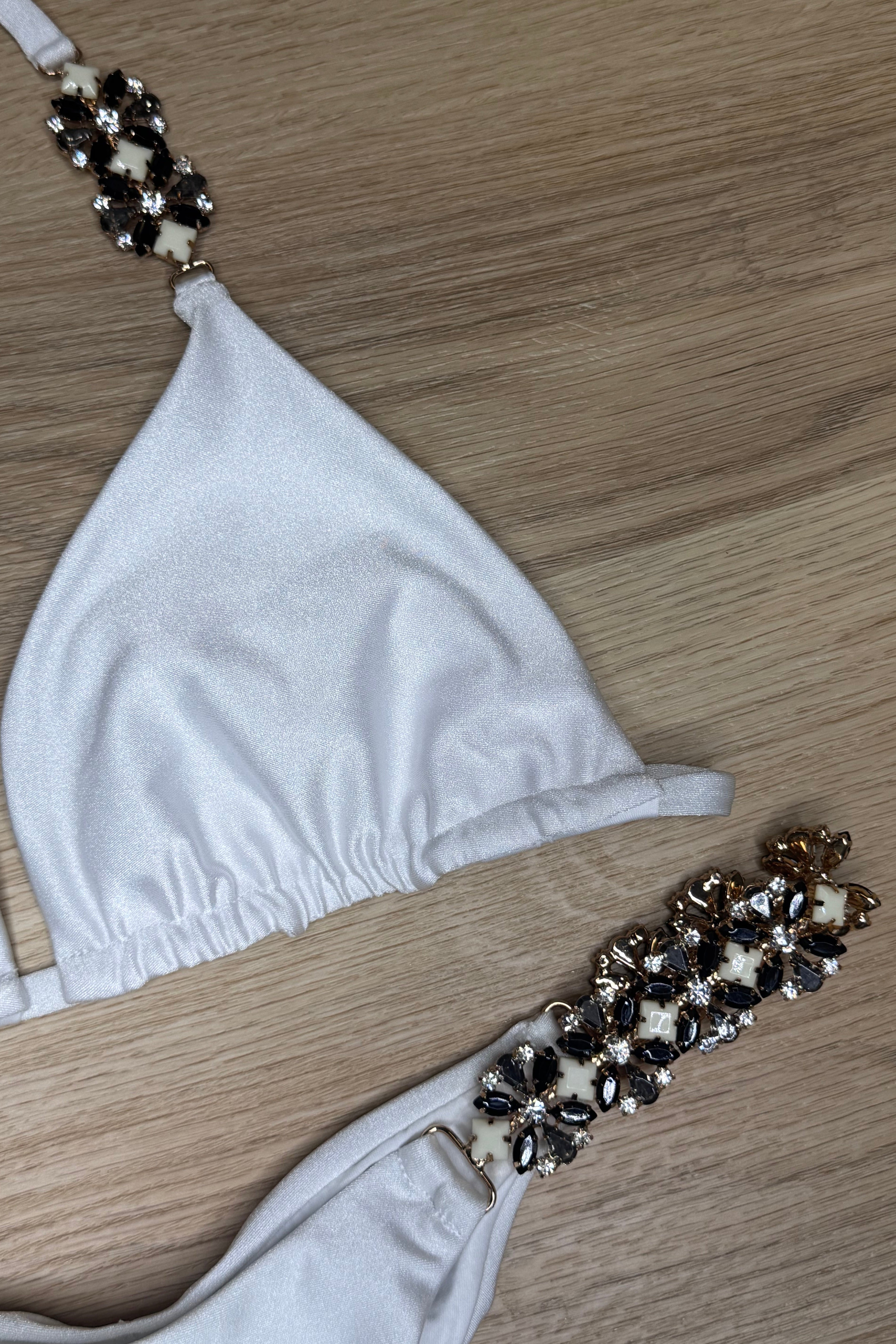 SAMPLE SALE 252