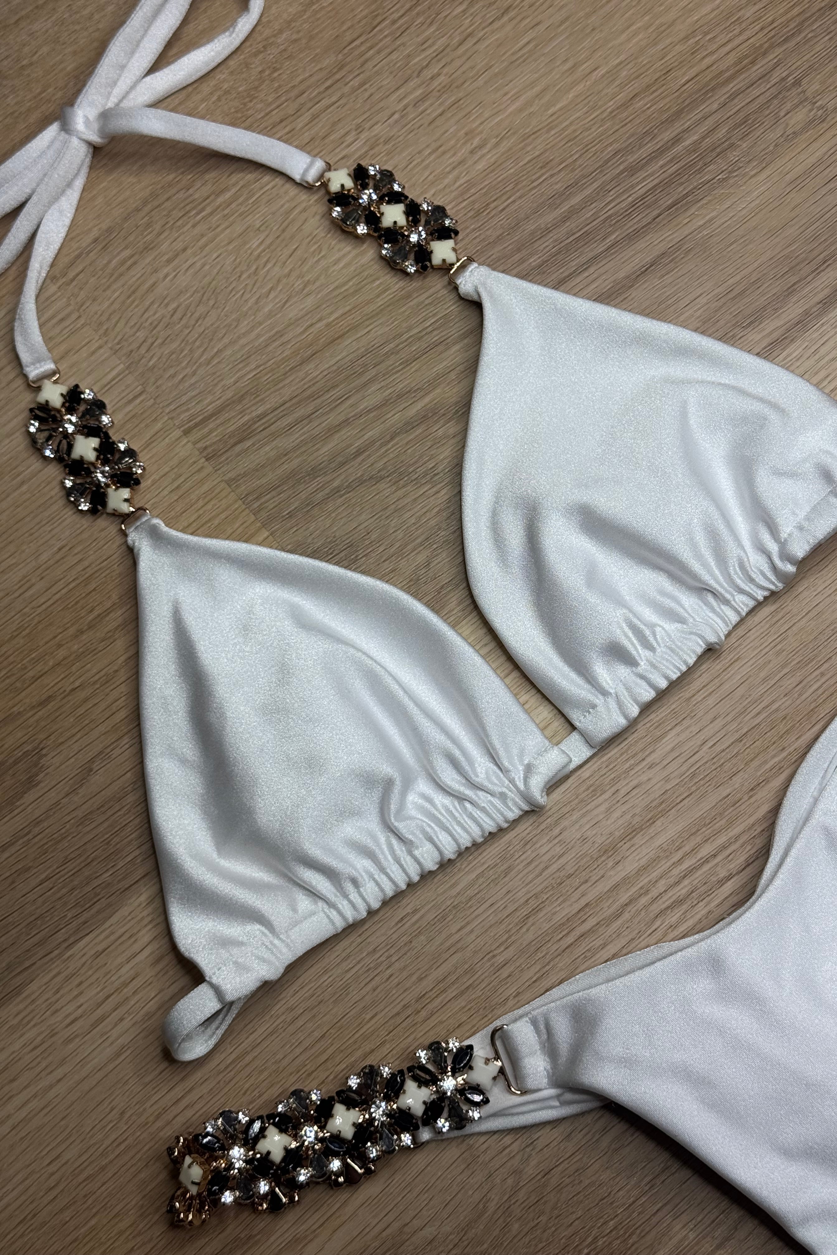SAMPLE SALE 252