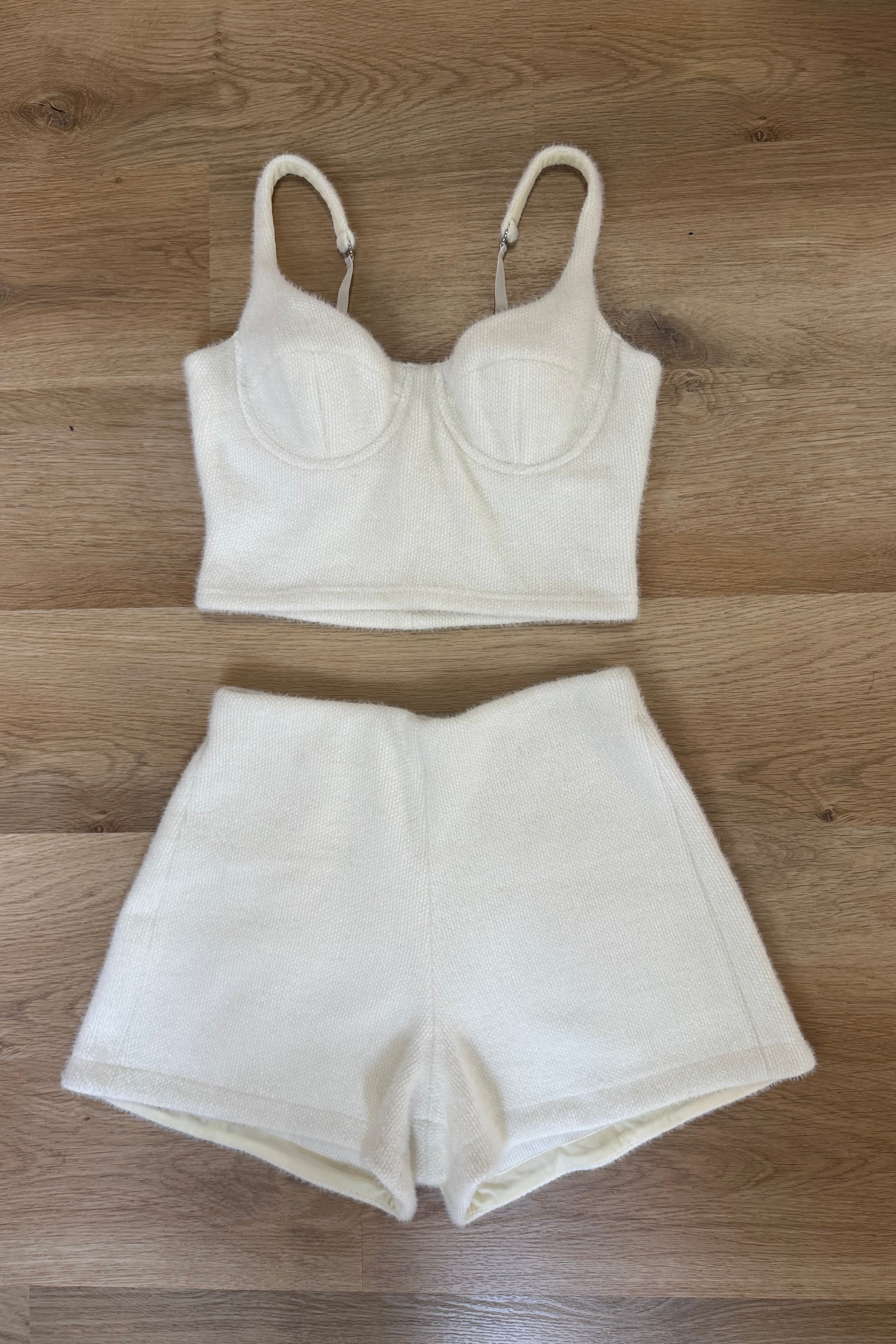SAMPLE SALE 272