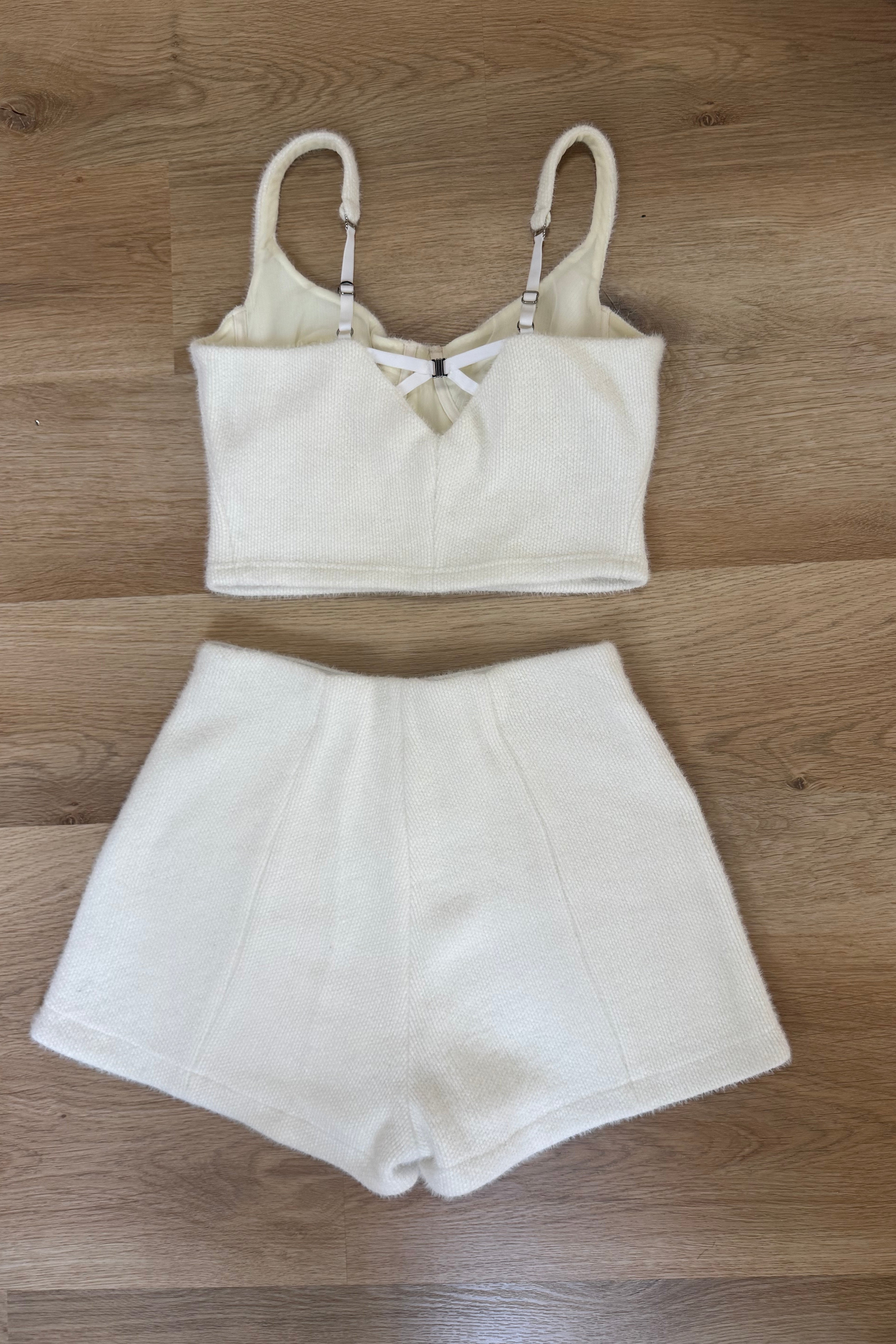 SAMPLE SALE 272