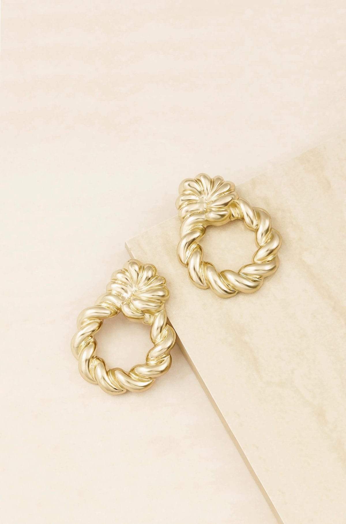 ettika earrings 18k GOLD TWIST // EARRINGS